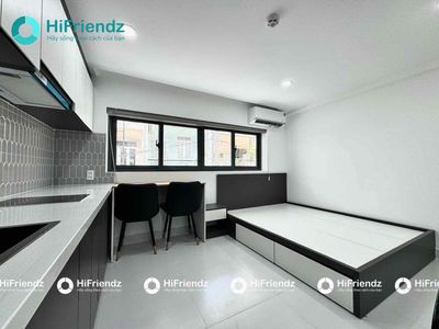 It's the owner who rented the 101/20 senior service apartment. Bắc Hải District 10