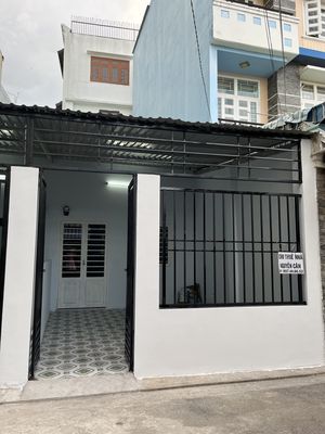 Rent an original Nguyễn Hới cash, 500 meters west of Bx