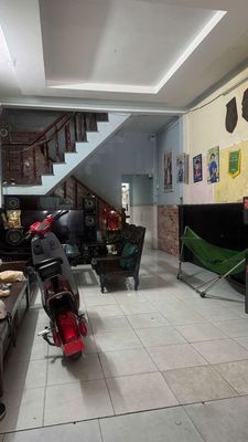 The alleyhouse goes into Lê Văn Thọ house 4 x31 meters 1st floor, 3 bedroom roof.