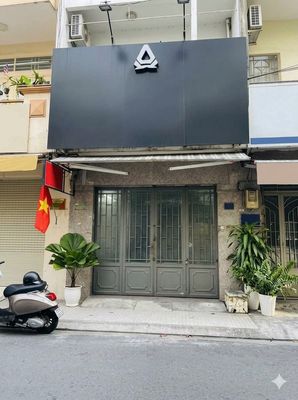 To rent a Trần Hưng Đạo alley 8 M through: area 4 x 15 M cast 3 heart