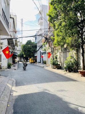 To rent a Trần Hưng Đạo alley 8 M through: area 4 x 15 M cast 3 heart