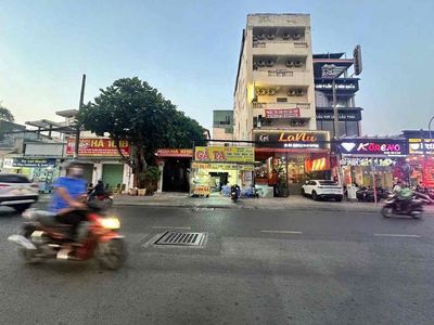 12 M-one Hoàng Diệu 2 business