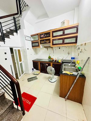 The Ni Sư Huỳnh Liên alley rented, nice house.