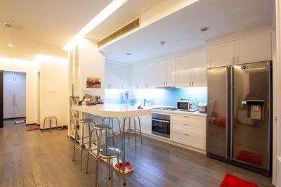 Renting apartments to the final apartment, 11, 120 meters, 3 bedrooms, 15 million a month.