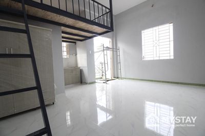 The balconies have 1 m.8 Thiên Hộ Dương.