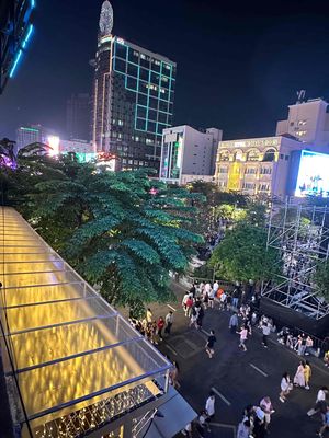 Very rare! Nguyễn Huệ Walkways 150 m2 – Top Front View Service