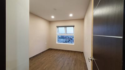Right on the 11th district, 100 M2. (3 bedroom 2 toilets) high level - 14 million a month.