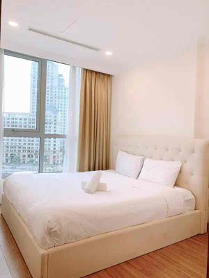 Specially rented Vinhomes Central Park apartment from one bedroom.