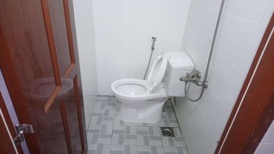 Room for District 12 border, tp, vending.
