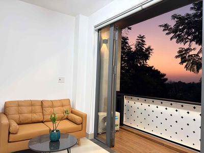 The service apartment near the University of Economics, the University of Culturals