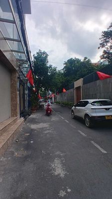Rent Khu Y Tế Kỹ Thuật Cao near Elon Bình Tân