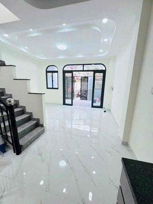 - Three bedrooms, four bathrooms.