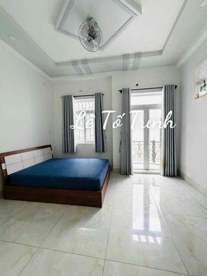 Rent four suites of royal comfort. 16-year-olds.