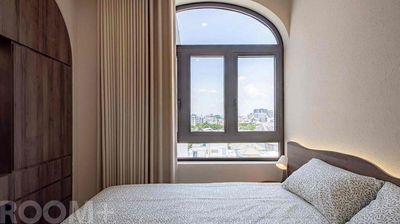 One bedroom - one bedroom, one bedroom, separate window - classic design, center.