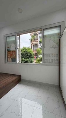 We'll have the two bedrooms rented right here at Foreign University, and Hutech for 9 million and 5/3.