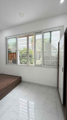 We'll have the two bedrooms rented right here at Foreign University, and Hutech for 9 million and 5/3.