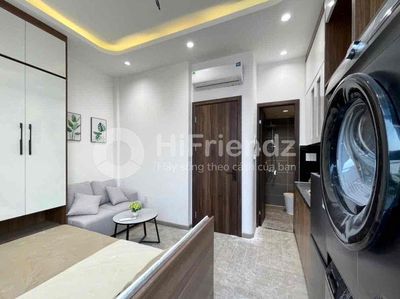 apartment 1 person ~ Full upper-level furniture near the shower