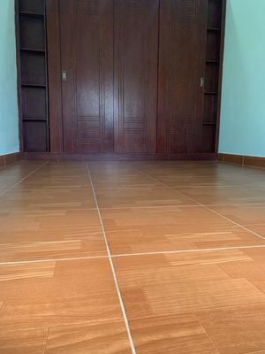 Rent the 7th County Inn, priority at the office - female student