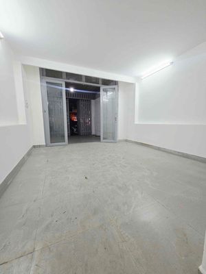 Rent the new Tân Phú Pre-President Channels - nice spot near Third Slip