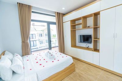 Renting room for the high-end service apartment
