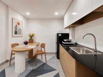 The private laundry suite is now Võ Thị Sáu.