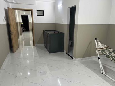 New house built - renting ground floor 25 meters plus private yard 12 meters 2