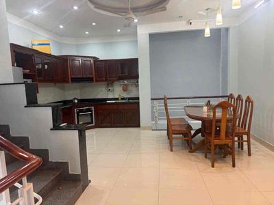 Rent a four-story front line number number Phước Long B in 9th.