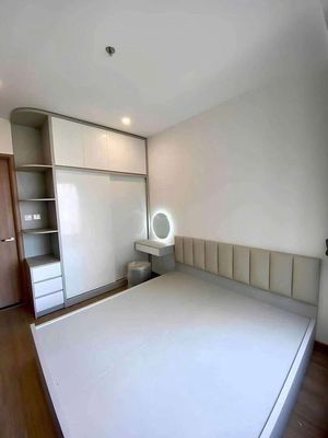 Rent the entire 5-story apartment.