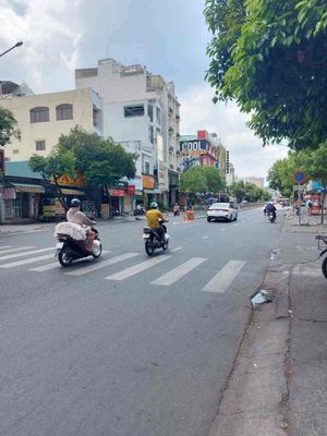 Tân Phú - the balcony service apartment - full interior - area 36 m2 per month.