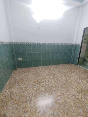 The room has a window at 462 Tân Kỳ Tân Quý, the Nectar Sons.