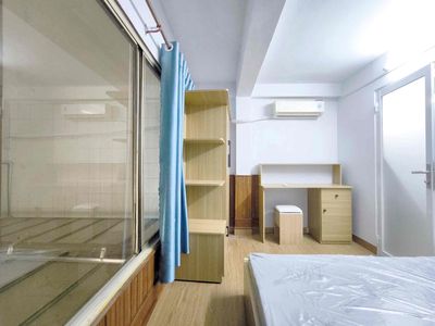 Go to the Tân Phú apartment, pay 25 million.