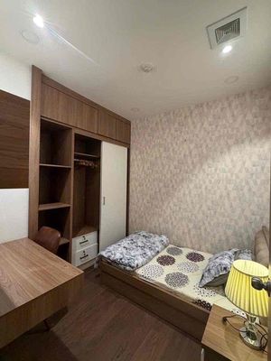 share one bedroom re-slept.