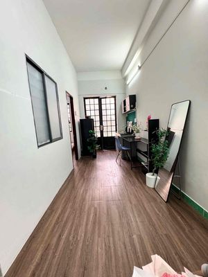 A two-steal suite at Tân Bình Foreign Financial College.