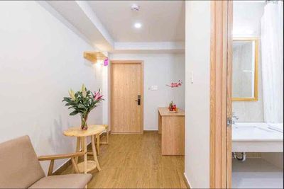 Only calculate electricity to rent the elevator studio full interior near Three Sons District 1