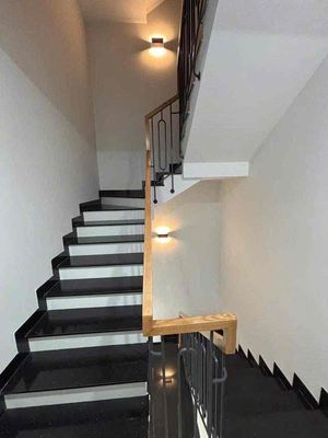 The 60 M2MM 1 01 1 .2 floors plus the roof 4 bedrooms 015 new houses 100% new