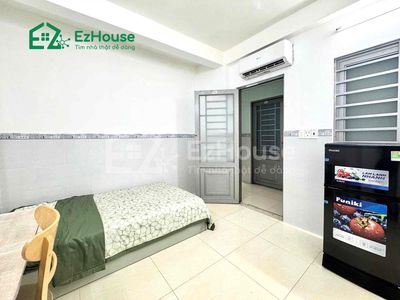 Room service. At 1 - 2 people near the charity college and the Tân Phú pink eagle college.
