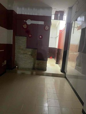 The alley is on the board market on 204/32 Nguyễn Thiện Thuật.