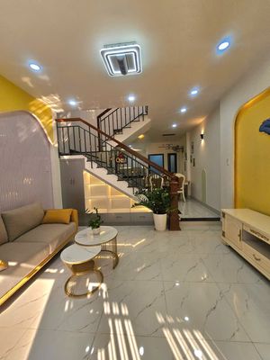 Need to rent an alley house 766/5 A Cách Mạng Tháng 8 (1903) 5 Q.Tân Bình