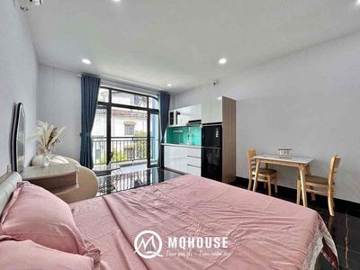 Rent the balcony studio at 36 meters in Nơ Trang Long near the market.