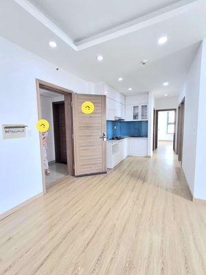 Renting a nice two-room corner of Osimi's new apartment.