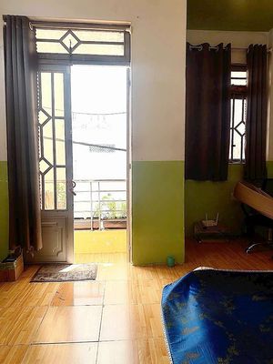 To rent Phạm Văn Bạch to the Sergeant in two bedrooms, two toilets.