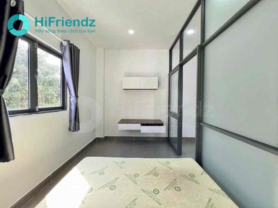 One-tenth of the studio is 20 meters high with a balcony at six million and a half blocks.
