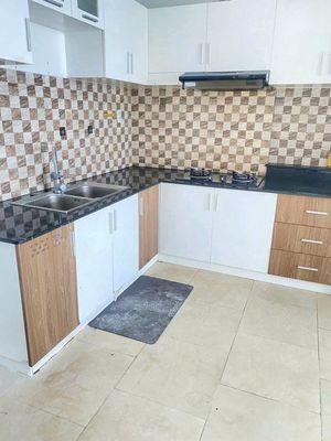Seven-year apartment rent for three ps, no interior cost 10.5 million a month.