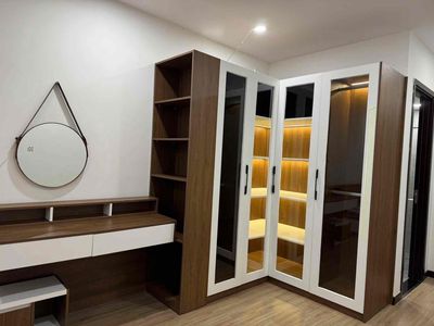 to rent high-level Kington 75 meters2. Two bedrooms. 20 million.