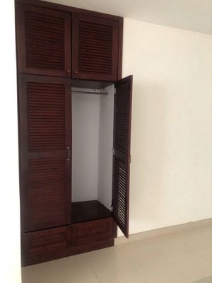 August March Revolution, Ko nội seven-two bedrooms, at 10.5 million a month.