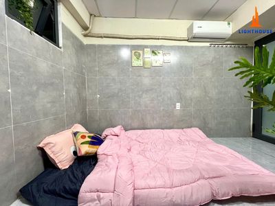 The studio is low-cost at Dương Quảng Hàm -- it's small-size -- it's close to Hath.