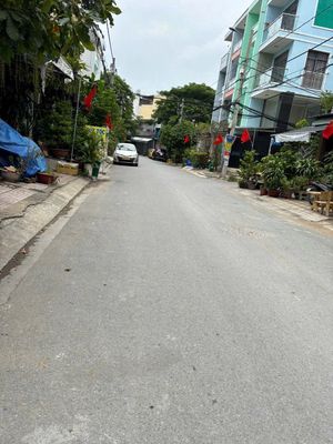 Rent a 4-foot 4-yard street, 6 million South King's Landing near Le