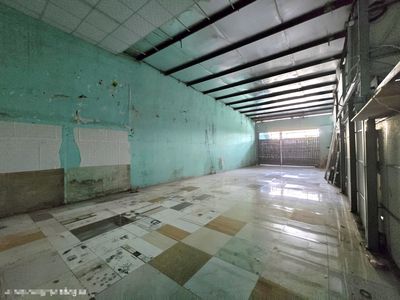 Hired Kho-Keys Big Bình Long truckway. area 12 x 20 is empty