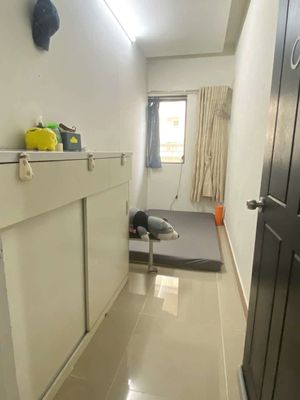 5 September empty room 100% such as photo