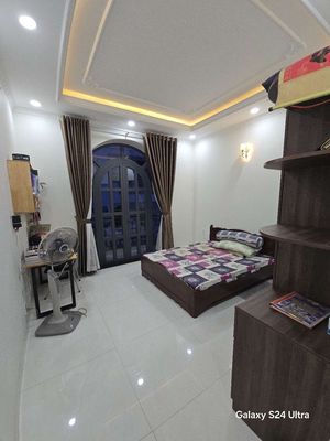“ The new room is 100% full of furniture - the private toilet - only at 3.5 million.